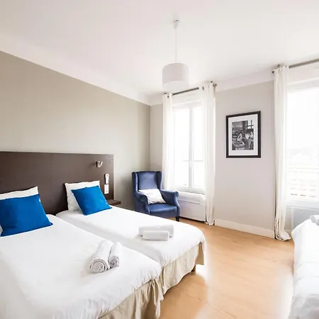 Atrium Hotel 3*