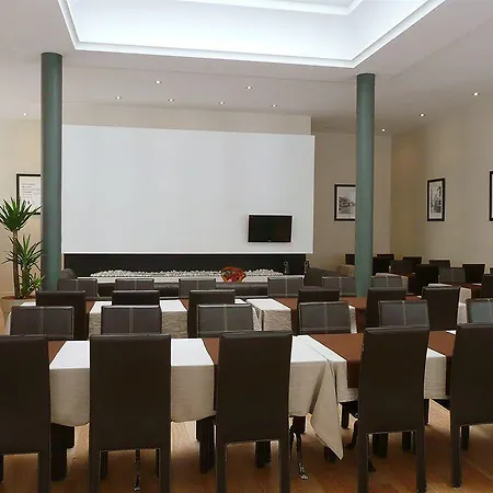 Atrium Hotel Lourdes
