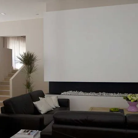 Atrium 3*