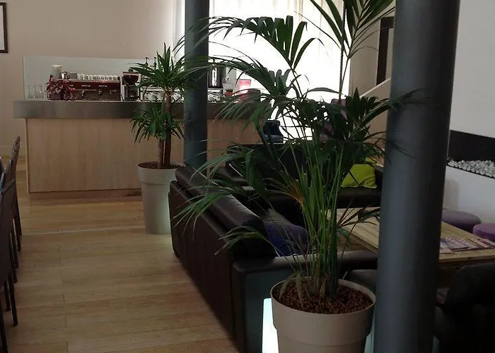 Atrium Отель Лурд