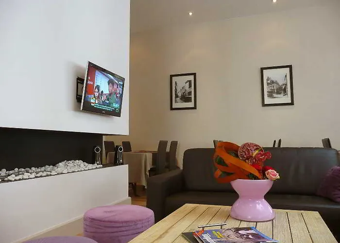 Отель Atrium 3*