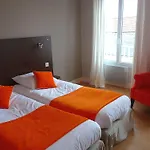 Atrium 3*